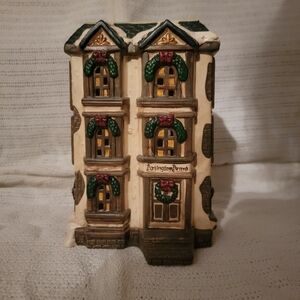 Pacific Rim Arlington Arms